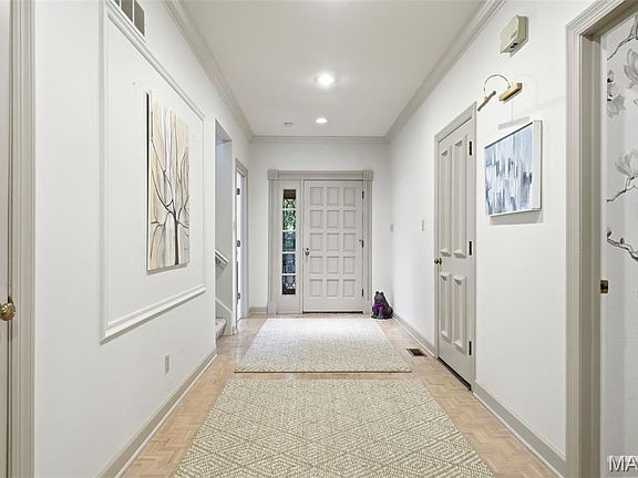 3rd image of 2252 Croydon Walk