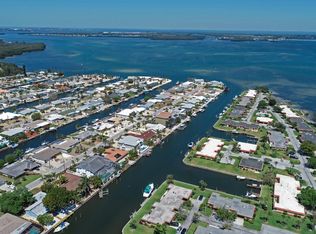 3807 Royal Palm Dr, Bradenton, FL 34210