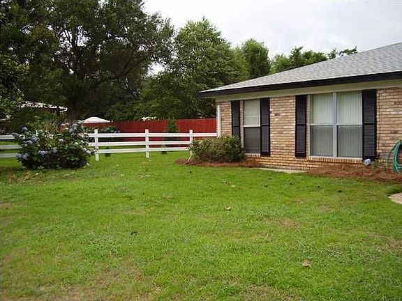 3rd image of 5515 Westwood Dr