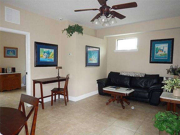 3rd image of 16909 Franklin Ave #B