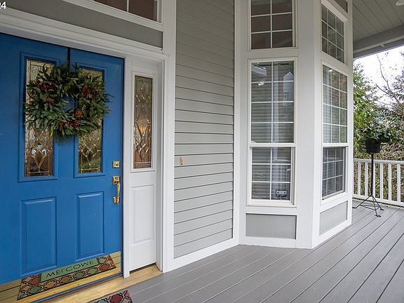 Porch>