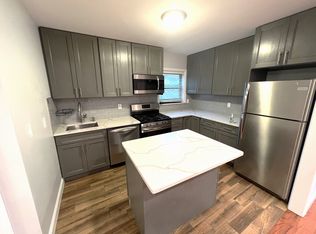 25-20 48th St #2R, Astoria, NY 11103