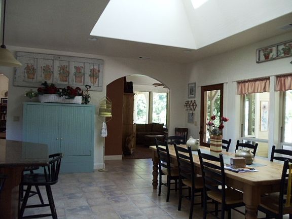 Open Kitchen/Dining Area