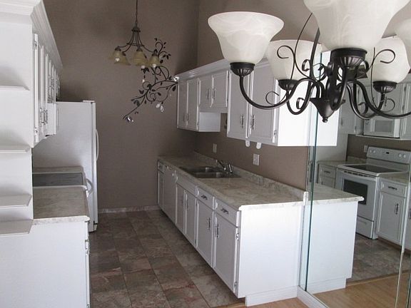 2nd image of 7461 Colosseum Dr APT 6
