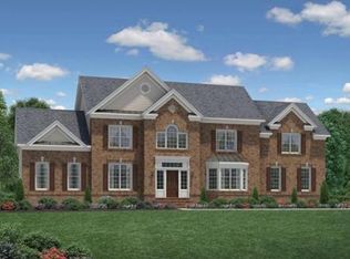 20 Lester Gray Dr, Walpole, MA 02081