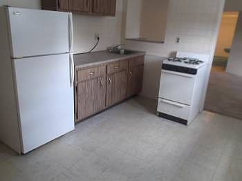 2nd image of 28 Clifton Ave #2
