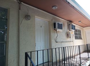 658 NW 1st St APT 6, Miami, FL 33128