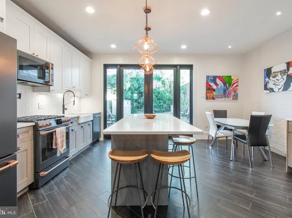 222 Richmond St, Philadelphia, PA 19125