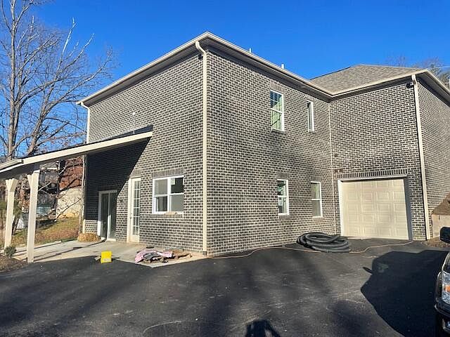 1st image of 5057 Merriman Rd
