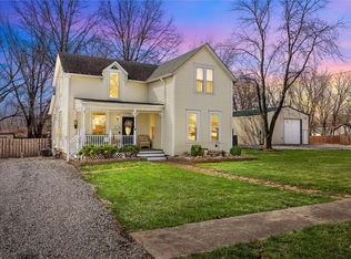 612 College Ave, Warrenton, MO 63383
