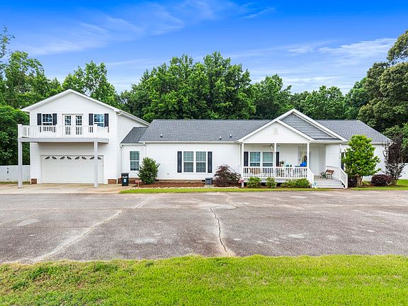 2nd image of 420 Earles Grove Rd