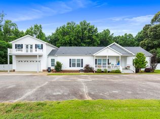 420 Earles Grove Rd, Westminster, SC 29693