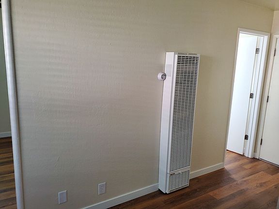 3rd image of 1830 Arcadian Ave #3