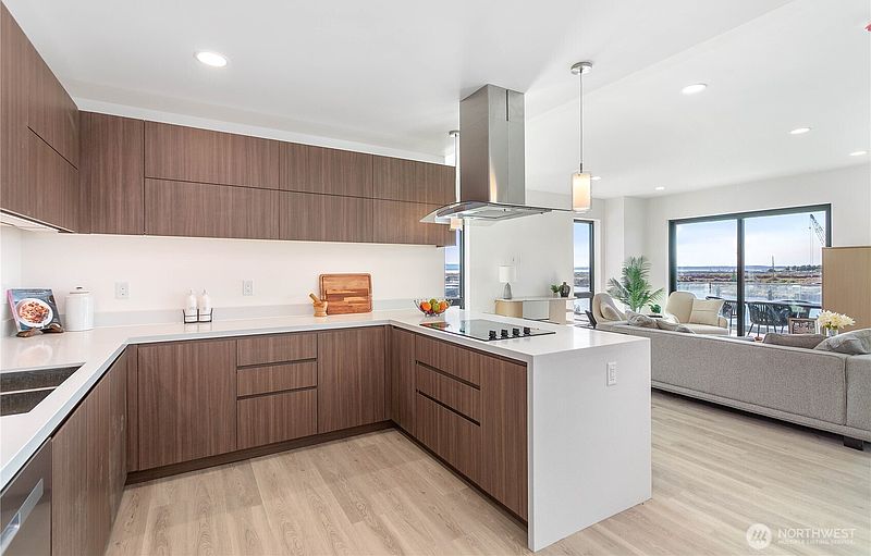 2nd image of 1019 Granary Avenue #301