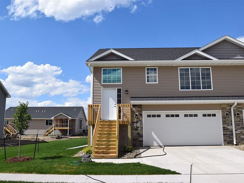 1st image of 1240 Moon Flower Ave