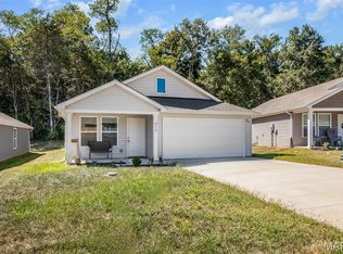 912 Osage Villa Ct, Villa Ridge, MO 63089