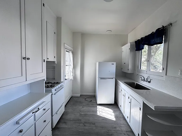 49 N Berkeley Ave #4 — Photo 15