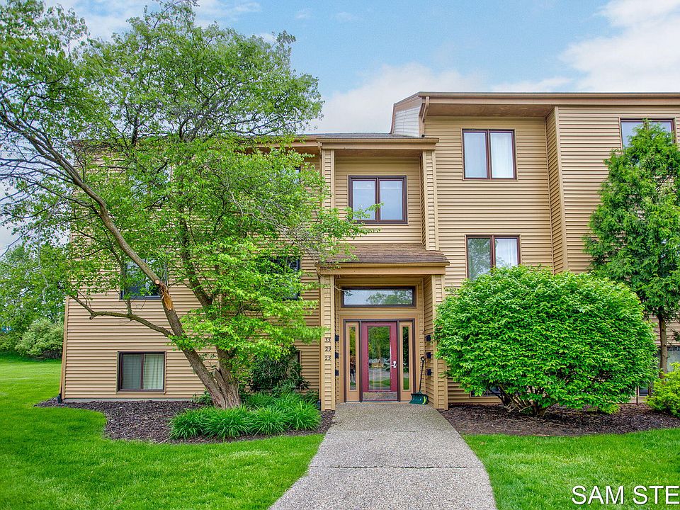 1st image of 300 Farington Blvd APT 33