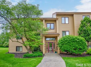 300 Farington Blvd APT 33, Holland, MI 49423