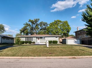 427 Catalpa Ave, Wood Dale, IL 60191