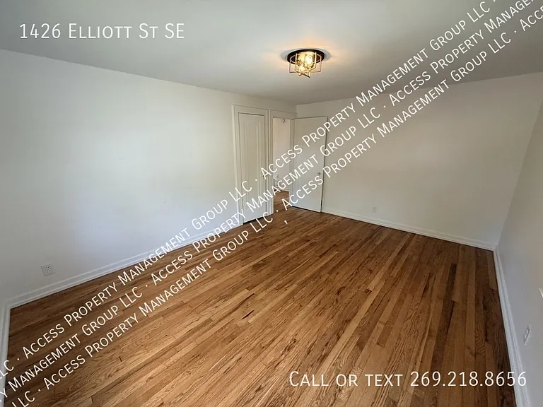 1426 Elliott St SE — Photo 22