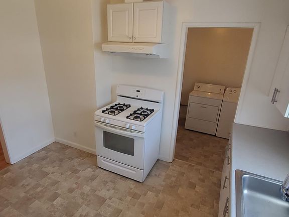 5th image of 728 Adams St