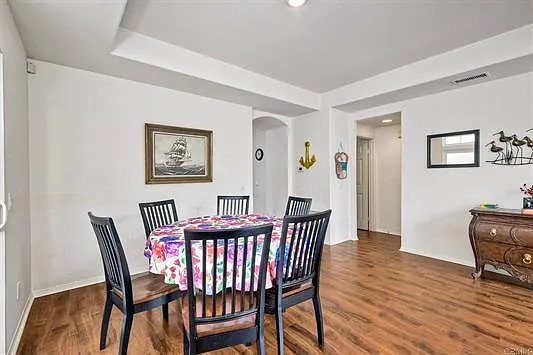 489 N Cleveland St — Photo 10