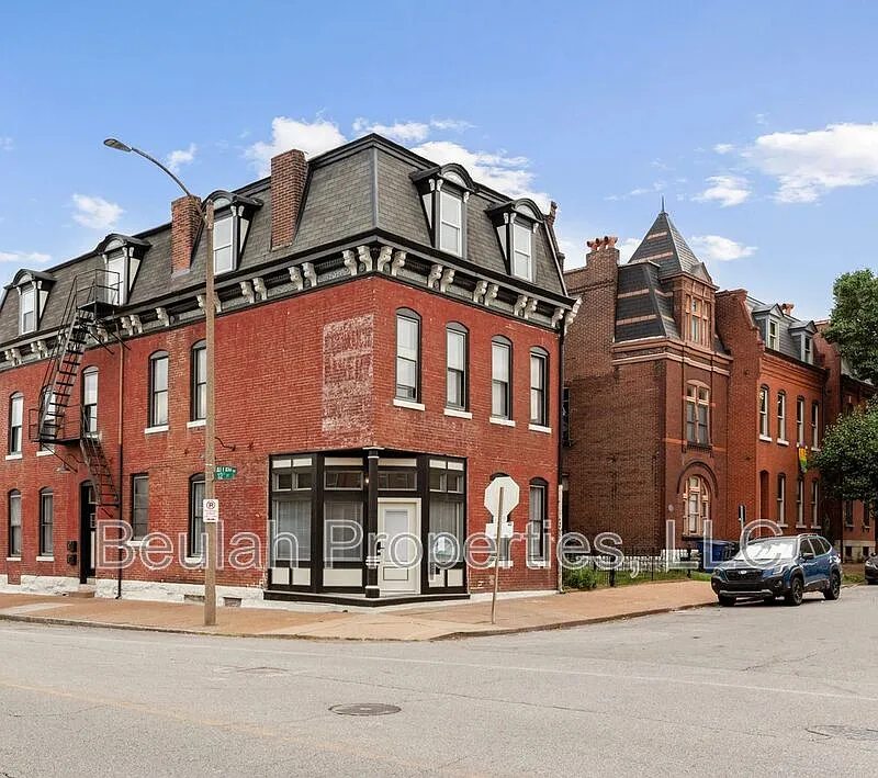 Building Photo - 1200 Allen Ave #2F
