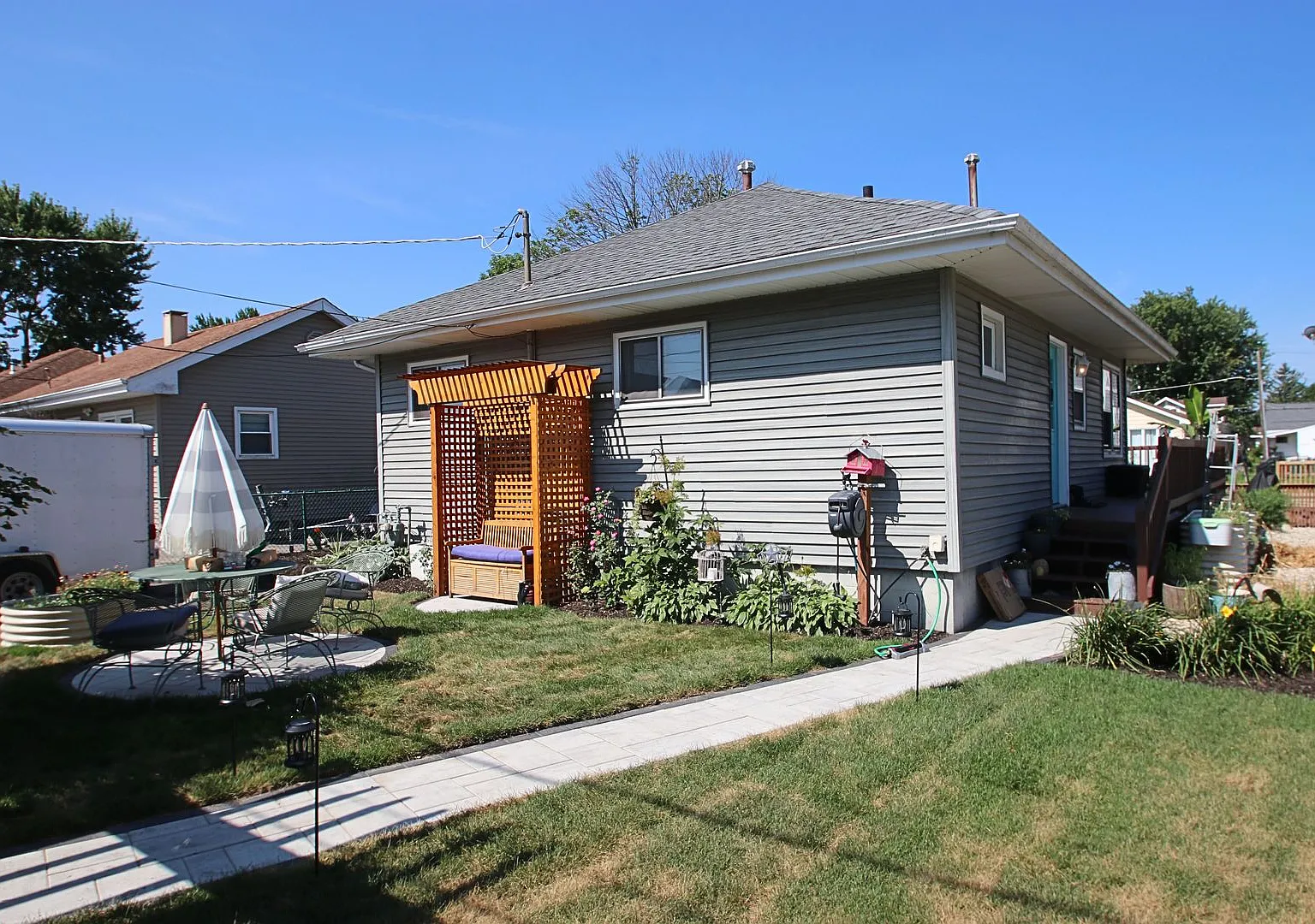 2 bed, 780 sqft, $2,500 — Photo 3
