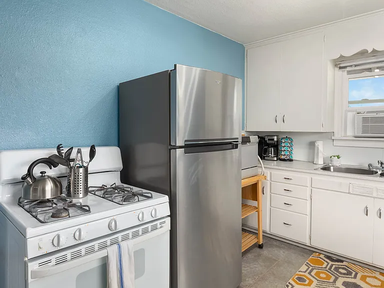 2313 Everett Ave #3 — Photo 7