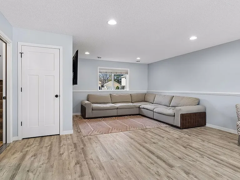 203 Clay St — Photo 5