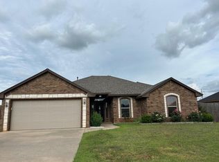 1518 NE Scenic Rdg, Elgin, OK 73538