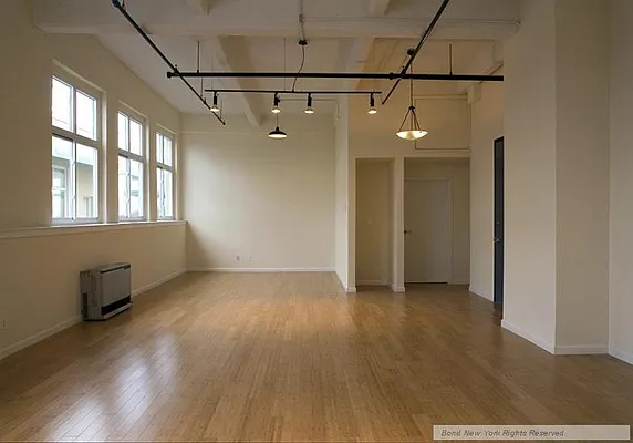 Sold by Bond New York | media 1
