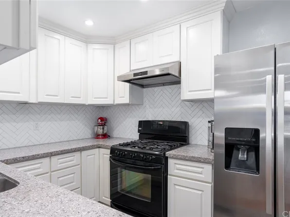 2625 W Cameron Ct #121, Anaheim, CA 92801