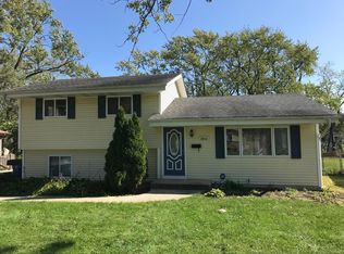 6013 Grand Ave, Downers Grove, IL 60516