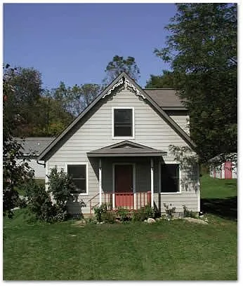 1239 E Miller Dr Photo 1