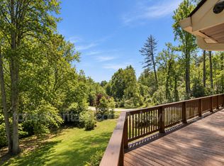 207 Wood Dale Dr, Hendersonville, NC 28791