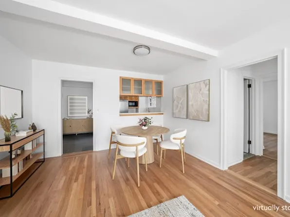 324 East 41st Street 904C image 3 of 12