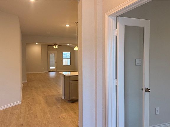 5th image of 1206 Canton Dr