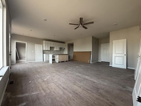 4th image of 2607 W Summerset Street