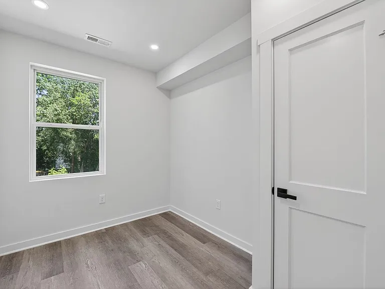 1321 Anacostia Rd SE — Photo 45