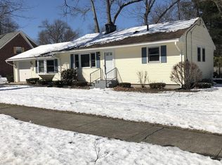 398 Maple Rd, Longmeadow, MA 01106