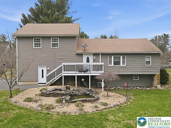 2nd image of 1544 County Park Rd