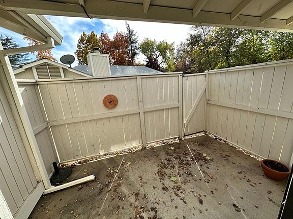 5th image of 2225 Country Villa Ct