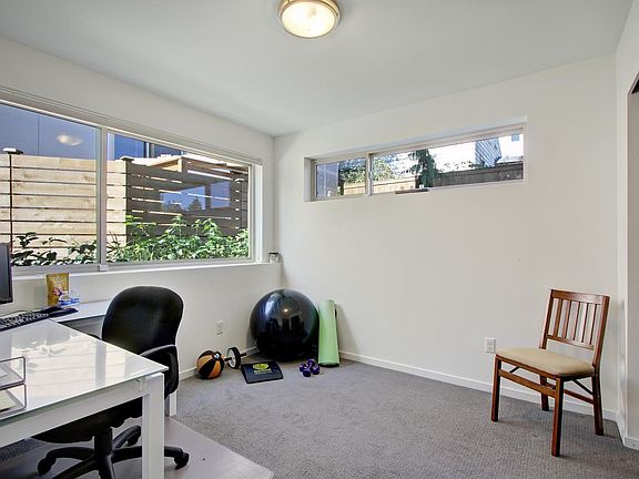 Guest Bedroom / Office