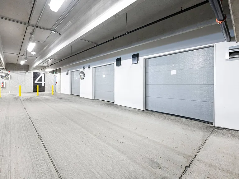 Garage & Storage