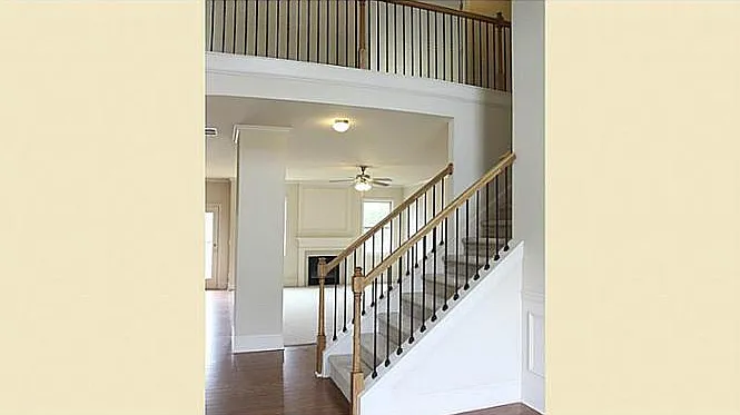 1410 Delo Ln — Photo 3