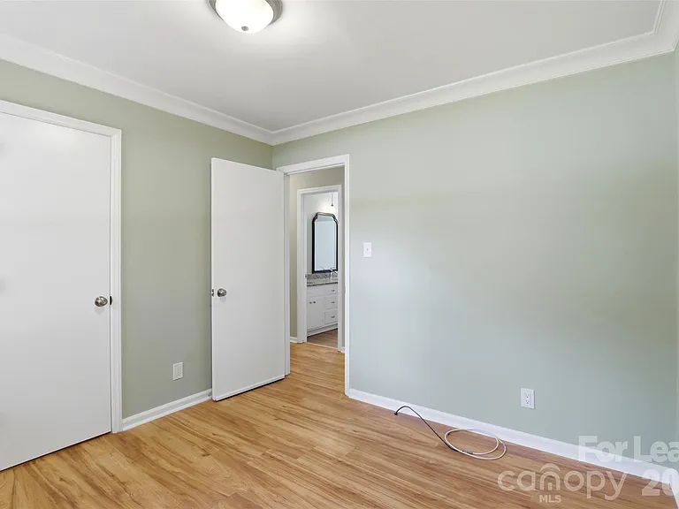 1440 Jodhpur Ct — Photo 15