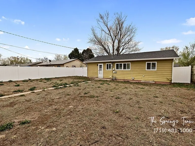 1216 Pando Ave — Photo 25