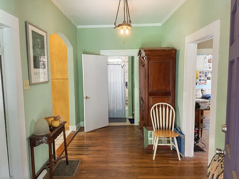 249 Hillcrest Ave — Photo 3